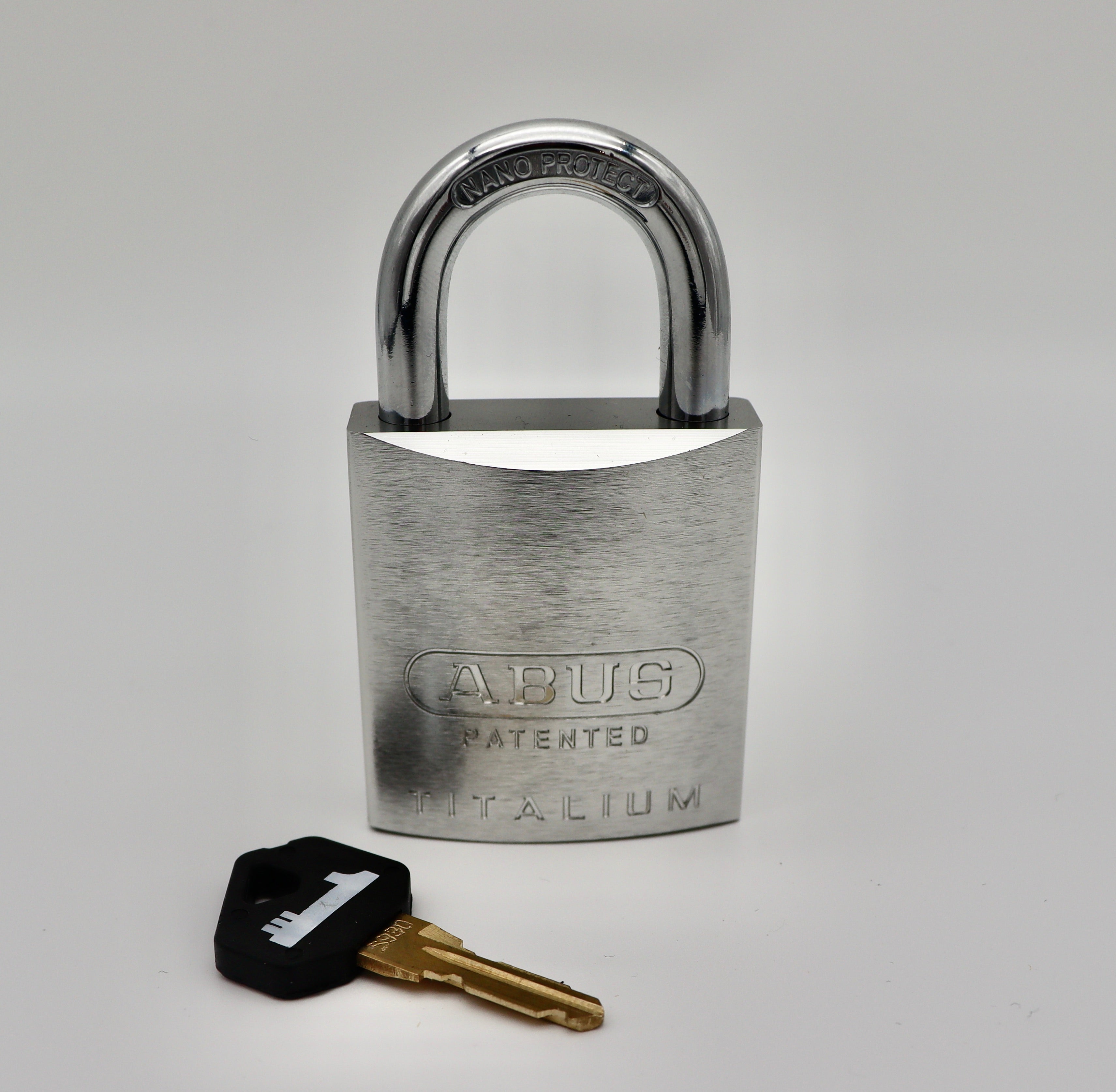 1KEY LARGE Padlock | Satin Chrome - 9.5mm Shackle