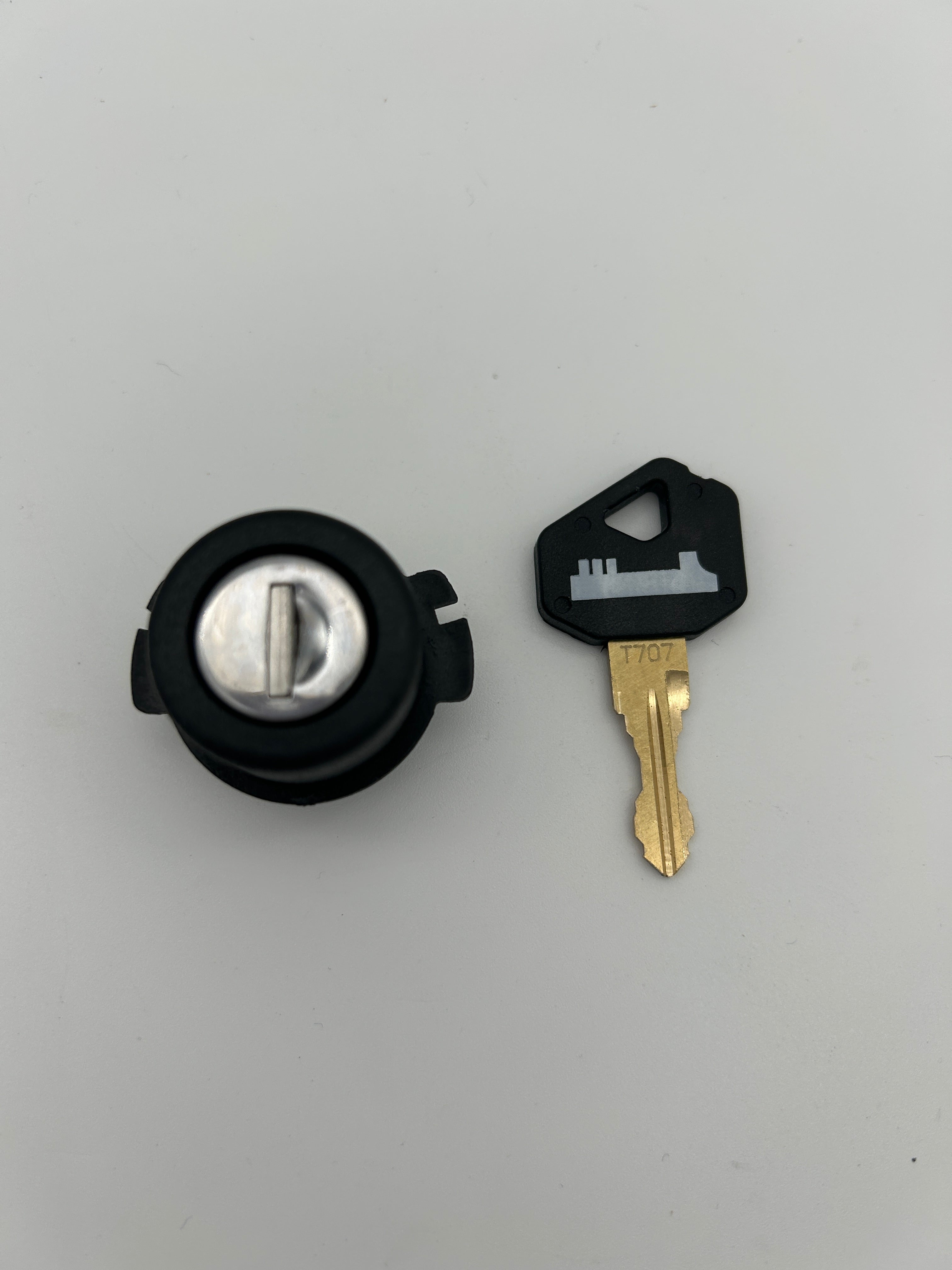1Key Thetford Push Lock - Black