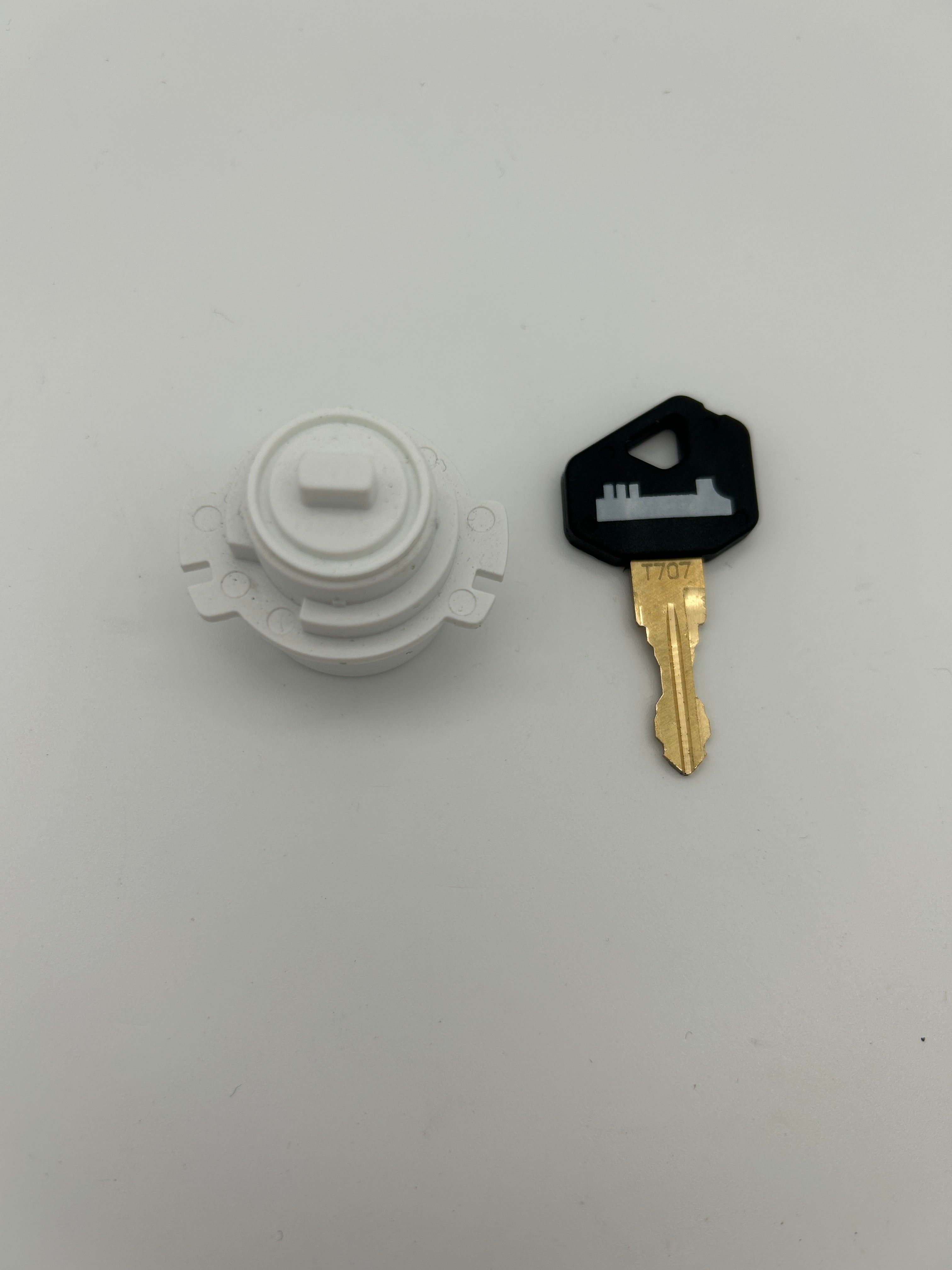 1Key Thetford Push Lock - White