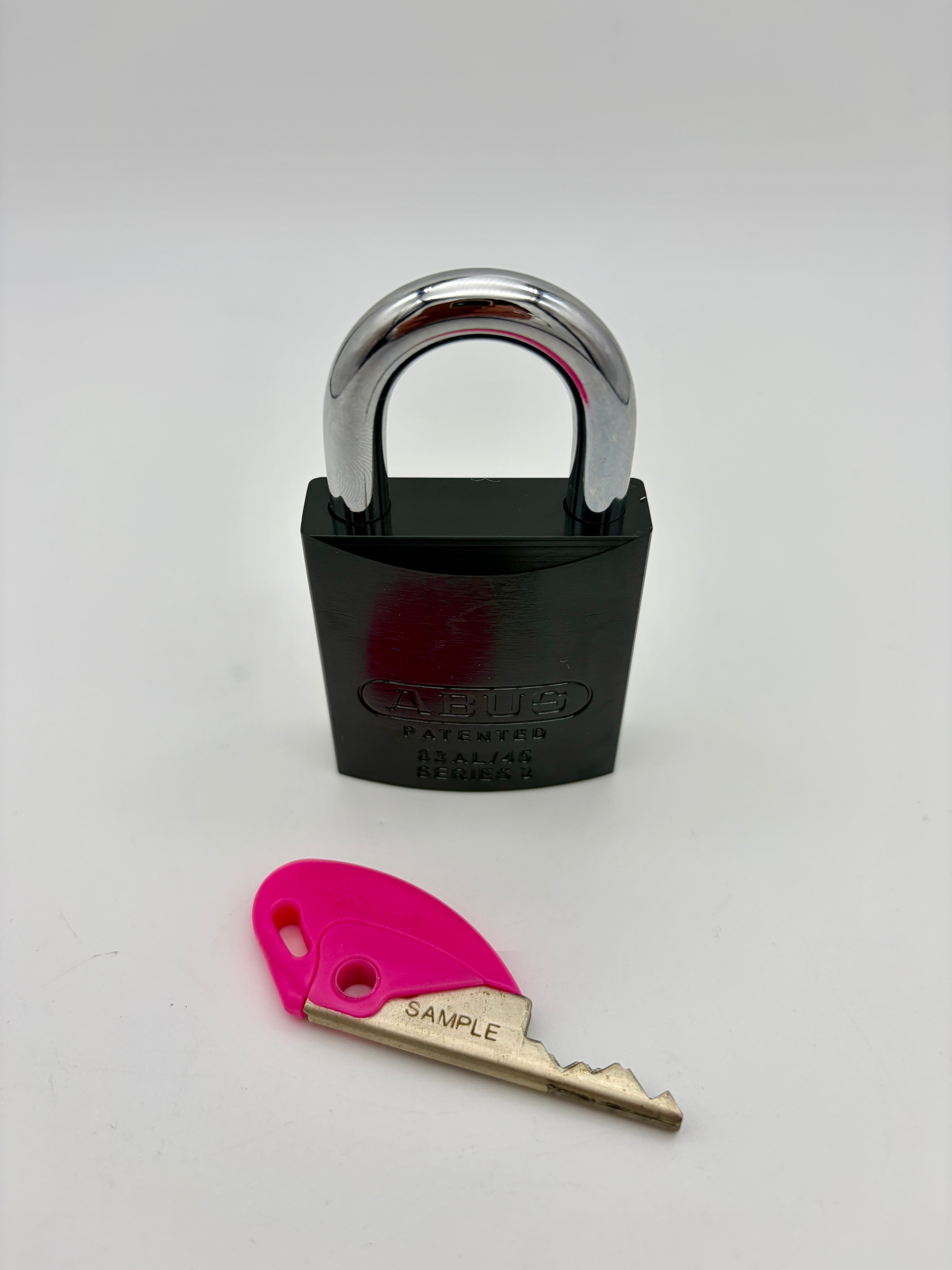 TALON MEDIUM Padlock Black