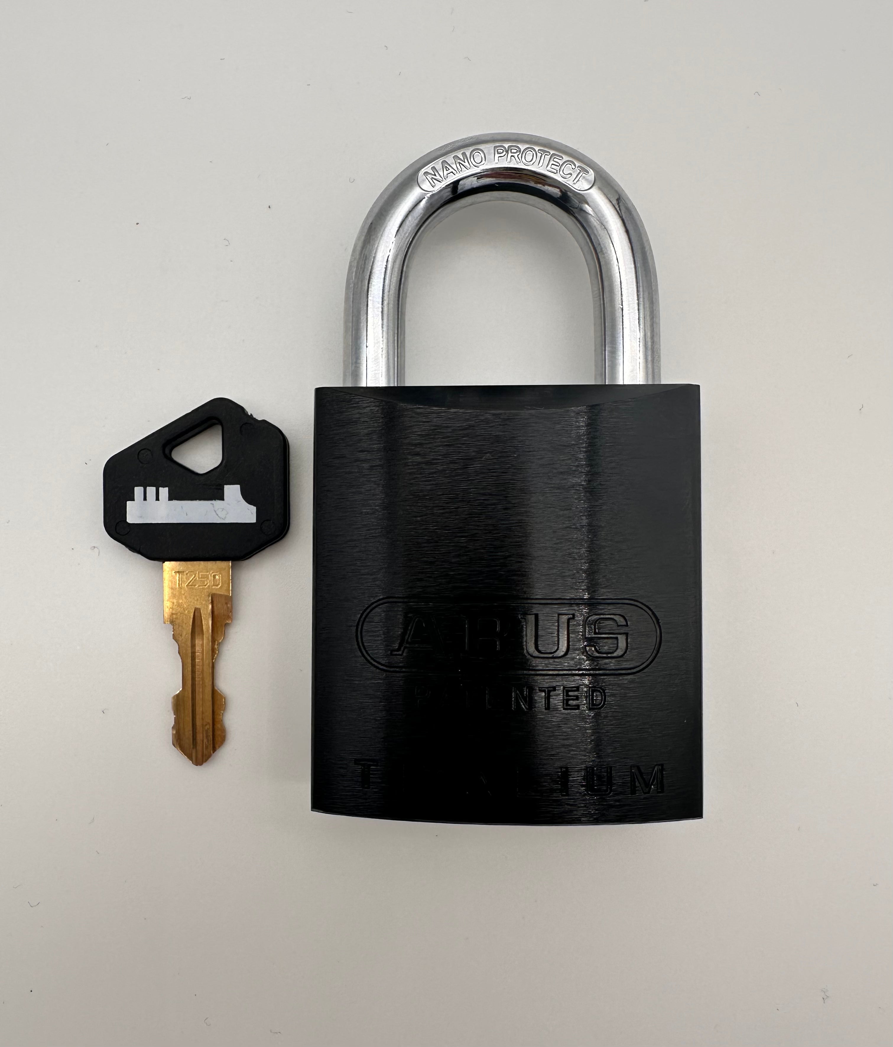 1KEY MEDIUM Padlock | BLACK - 8mm Shackle